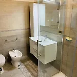 Spazioso In Centro Citta Σαν Μπενεντέτο ντελ Τρόντο