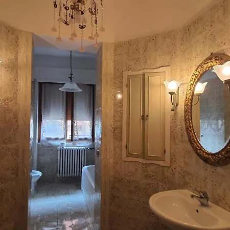 Spazioso In Centro Citta Apartman *