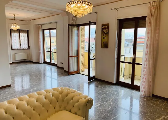 Spazioso In Centro Citta *